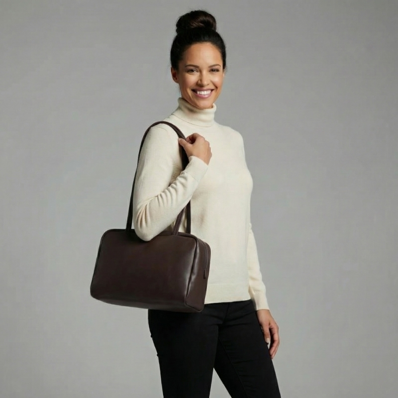 Handcraft Astra Bowling Bag in Leather Chocolate