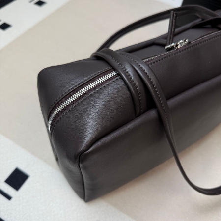 Handcraft Astra Bowling Bag in Leather Chocolate